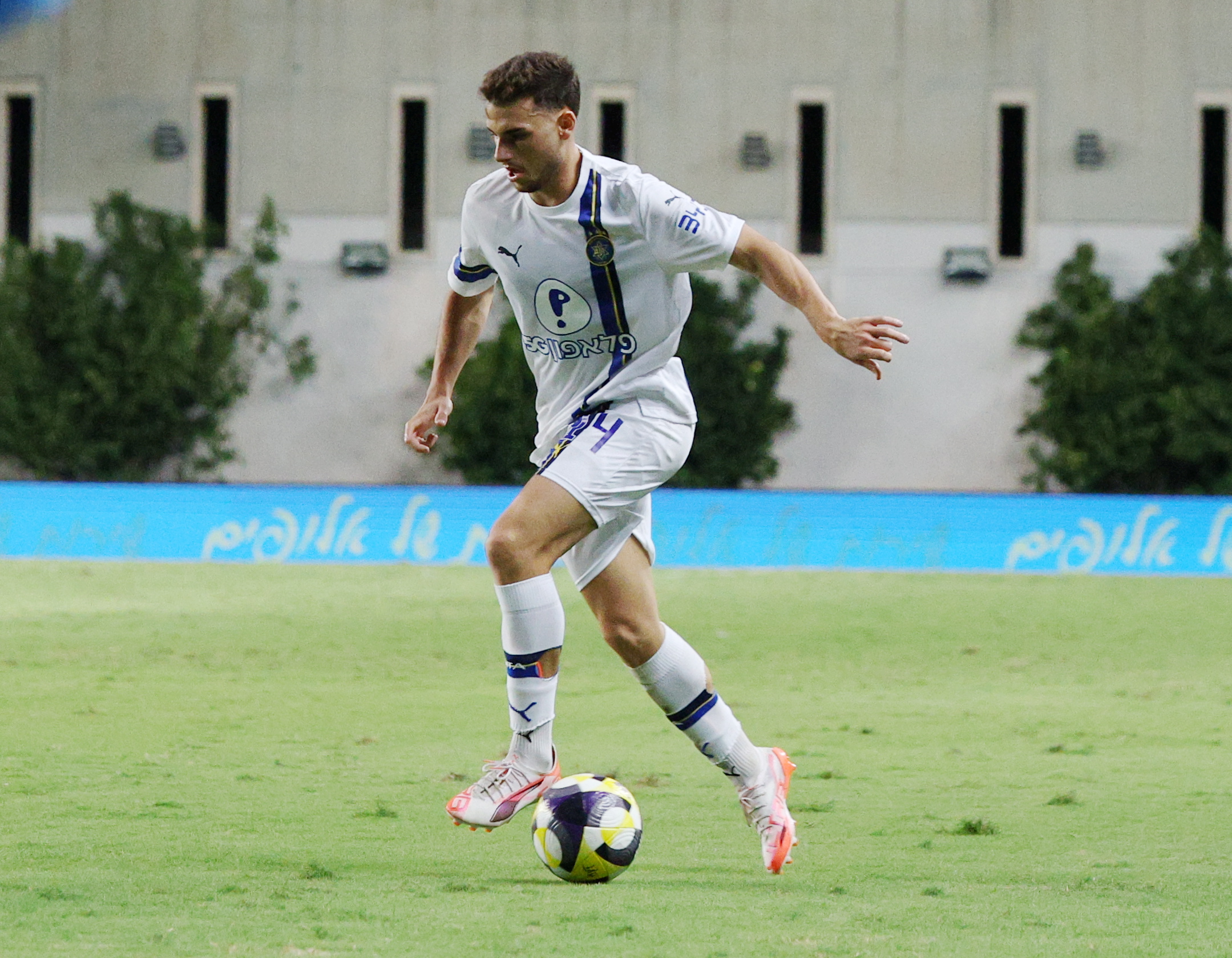 מכבי תל אביב מחזקת את הצבע: זאק הנקינס מצטרף עד לסוף העונה